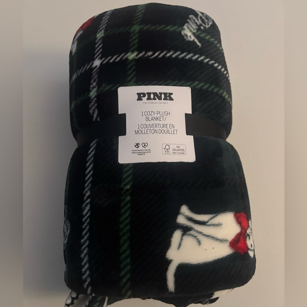 Pink Victoria’s Secret cozy plush sherpa blanket